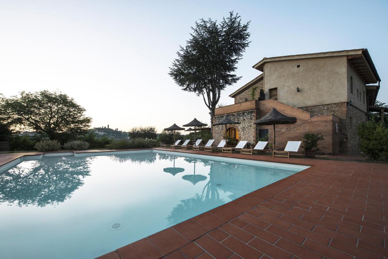 Agriturismo I Pini 圣吉米纳诺 外观 照片